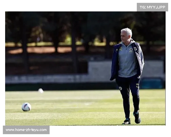 欧冠附加赛:穆里尼奥执教费内巴切挑战本菲卡争夺正赛名额 欧冠附加赛:穆里尼奥执教费内巴切挑战本菲卡争夺正赛名额